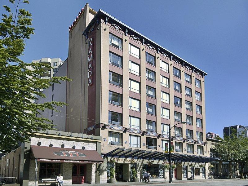 Hampton Inn & Suites By Hilton Toronto Downtown Exterior photo